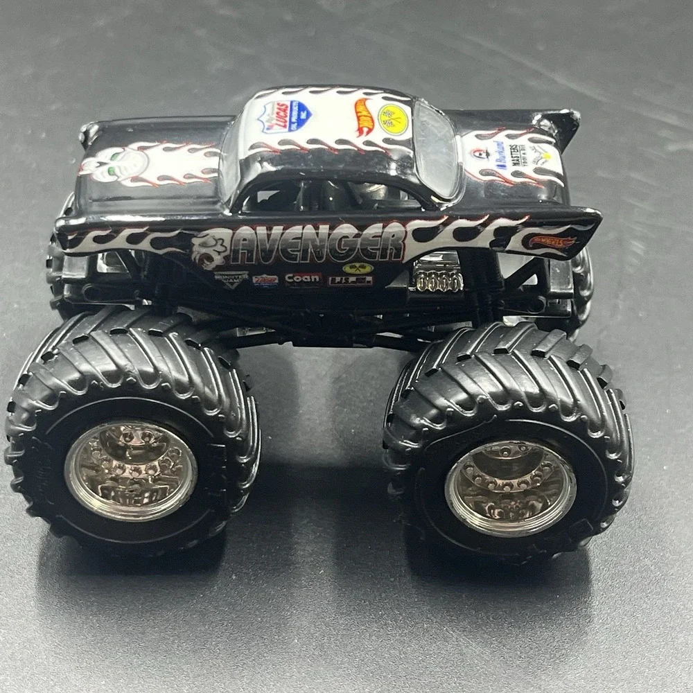 1957 Chevy 1:64‎ Avenger Hot Wheels Monster Truck Black W/White Flames